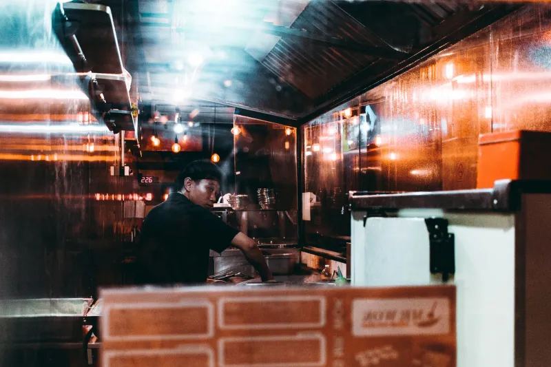 Ashes to Assets: The Restaurateur Who Lost Everything and Cooked Up a Billion-Dollar Second Act