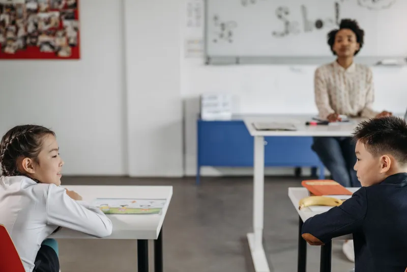 The Substitute Who Stayed: How a Temporary Teacher Cracked a Medical Puzzle That Stumped the Experts