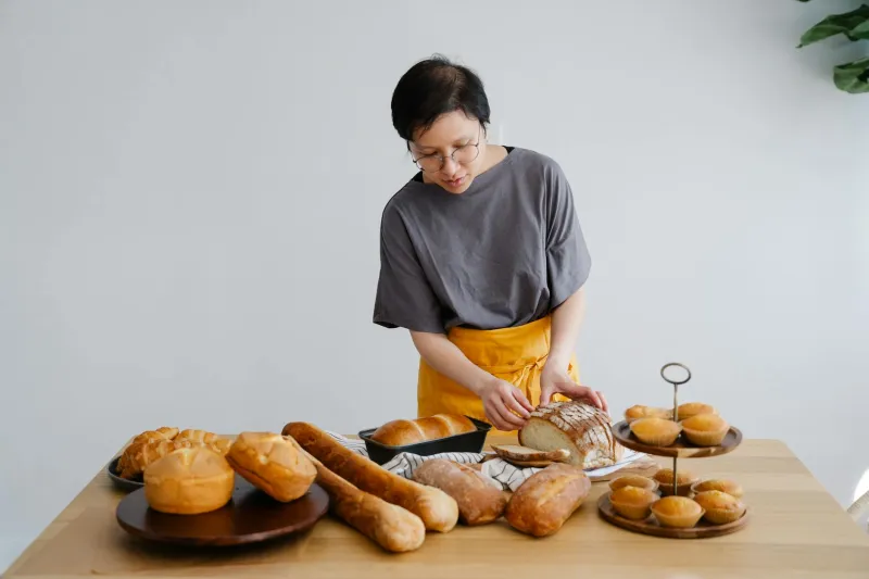 From Refugee Camp Ovens to San Francisco Gold: The Vietnamese Baker Who Kneaded Her Way to the American Dream